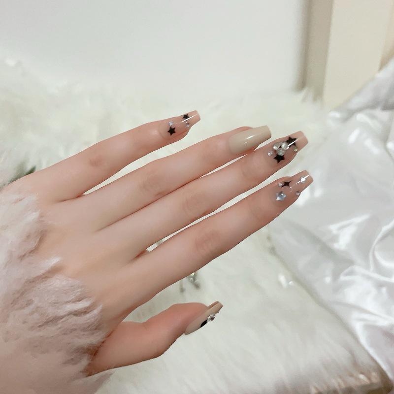 Luxurious Handmade Translucent Nail Tips for Autumn/Winter – Soft Texture, High-Class Feel