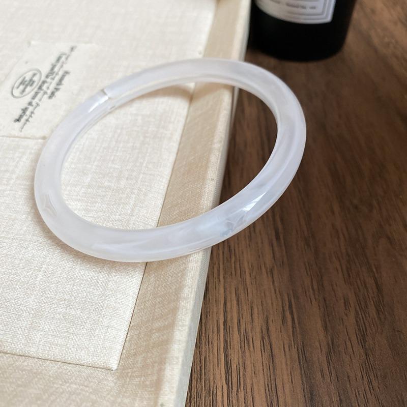 White Crystal Powder Crystal Lucky Grass Beaded Bracelet Light Luxury High-end Bracelet Sweet Simple Niche Versatile Jewelry