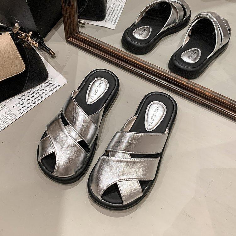 Soft~ Baotou half slippers women's 2025 summer new versatile new Korean version hollow beach sandals Rome