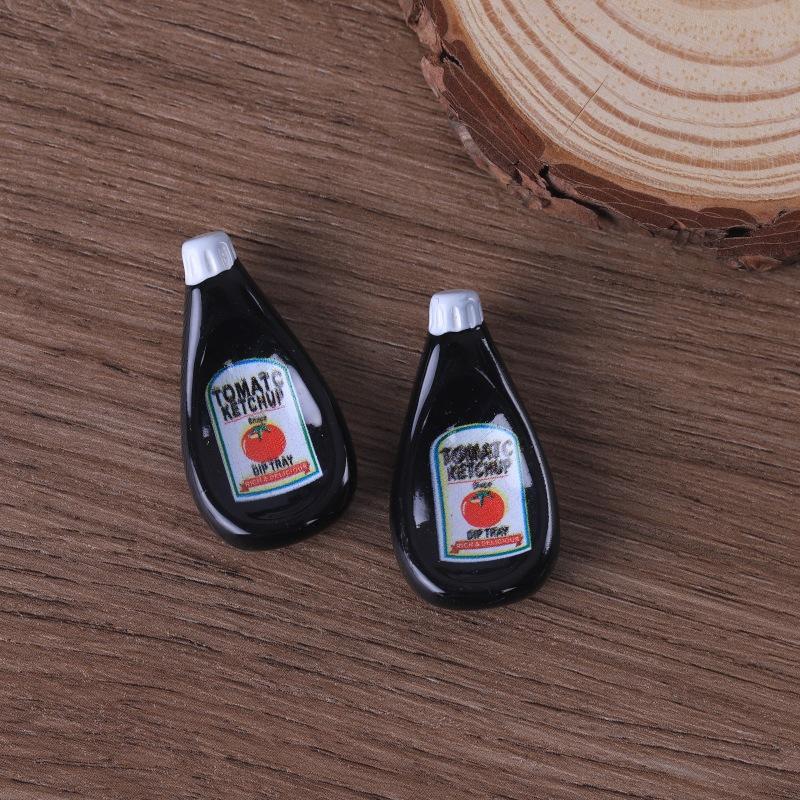Creative simulation tomato sauce flat bottle DIY refrigerator sticker handmade material resin jewelry accessories