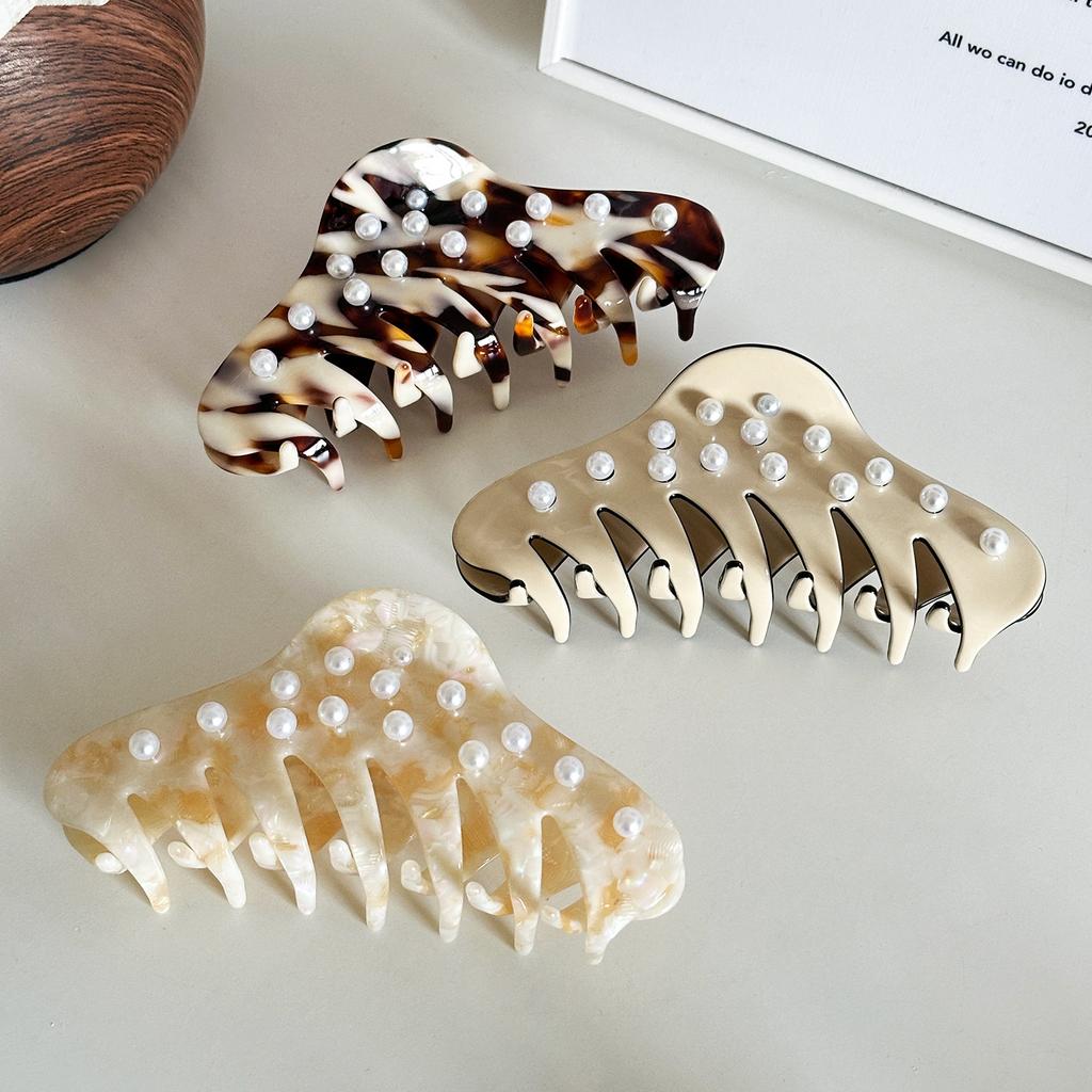 Acetate Large Fashionable Hair Claw With Pearl Accents Versatile For Any Occasion