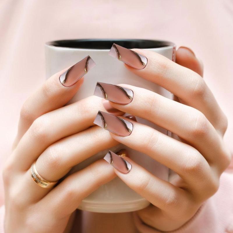 Elegant Press on Nail French Designs Wearable Nail Wraps Artificial Acrylic Nails False Nails Easy to Apply and Remove