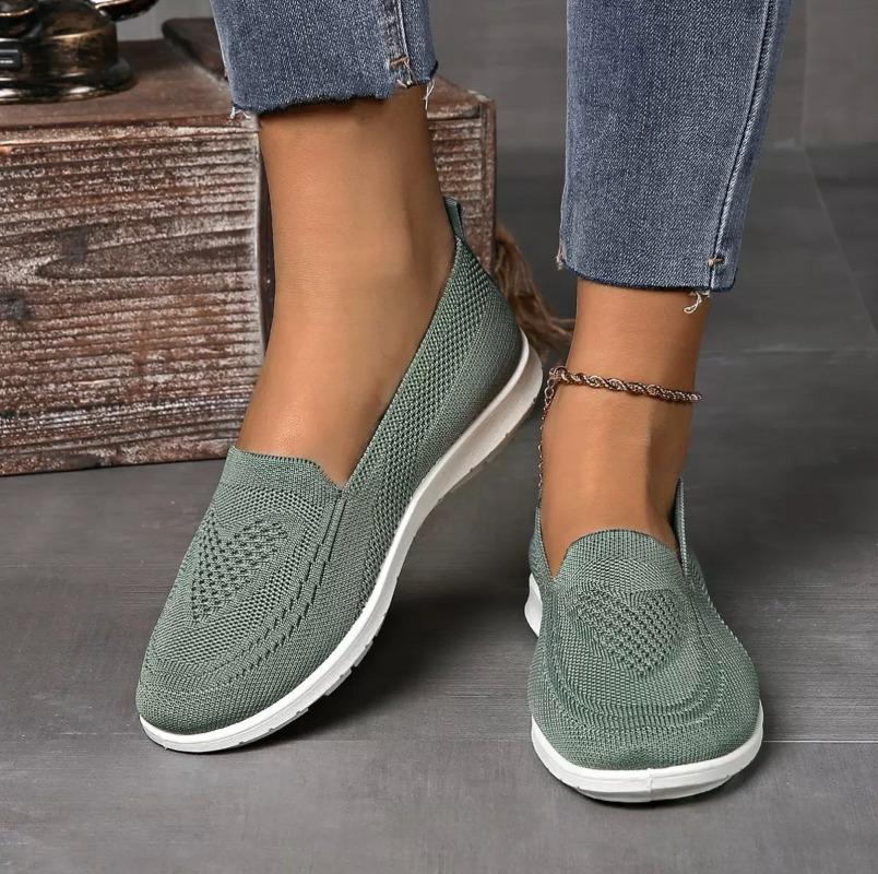 New Style Flying Woven Casual Shoes Breathable Casual Shoes Round Toe Deep Mouth Soft Sole Large Size Flat Shoes