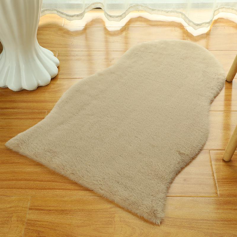 Faux Rabbit Fur Floor Mat - Bedroom/Study/Children's Room Carpet & Sofa/Coffee Chair Cushion Decor.
