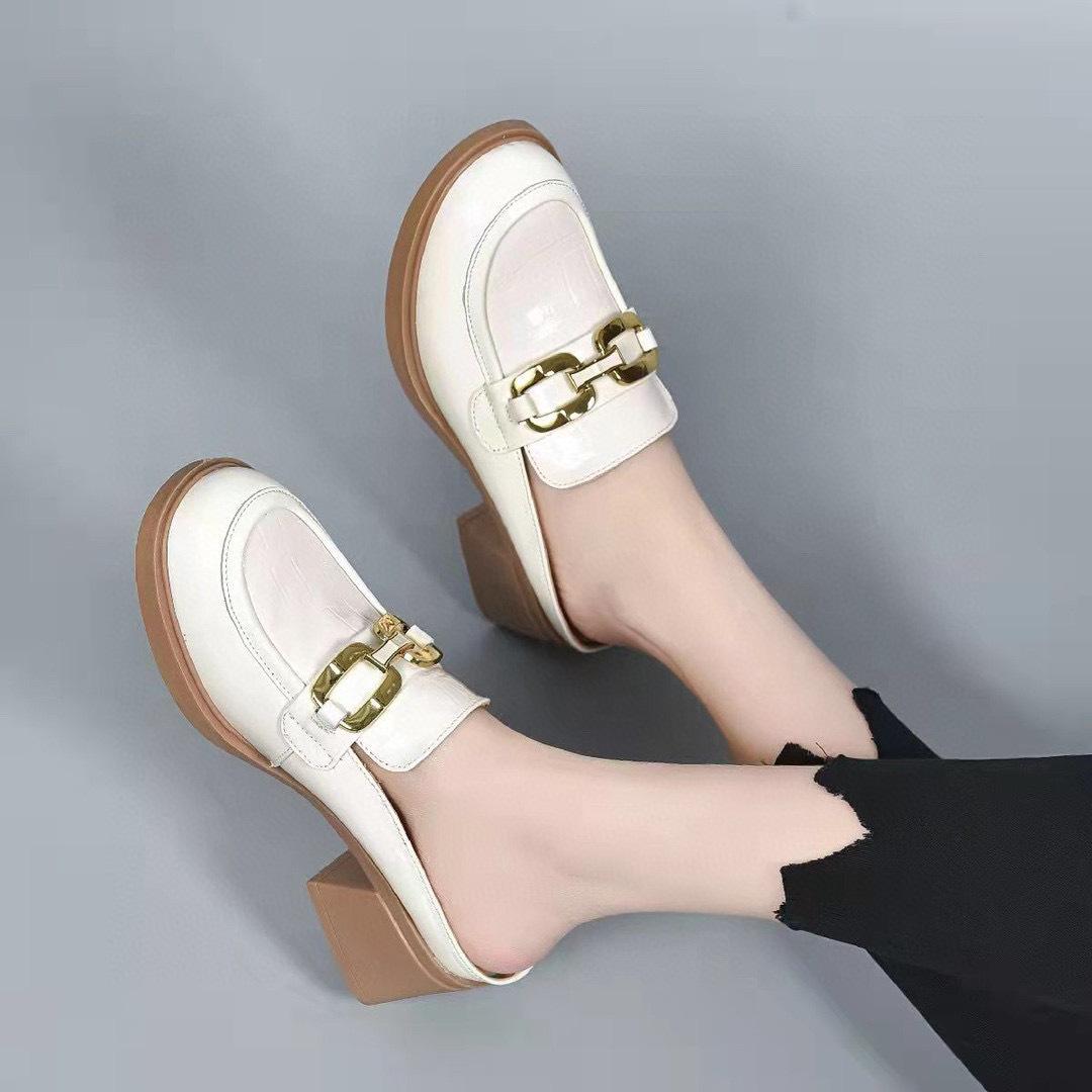 

Босоножки Baotou на высоком каблуке женские новые лакированная коровья кожа металлическая пряжка модная обувь толстый каблук 40 бежевый