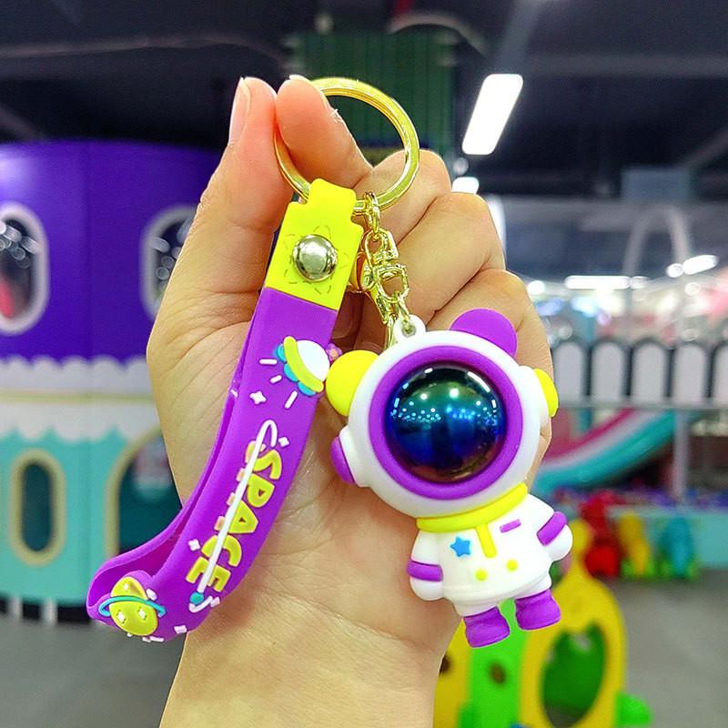 Entzückender Cartoon-Astronauten-Bär Schlüsselanhänger Niedliches Rucksack-Anhänger Auto-Schlüssel Zubehör Ideales Geschenk