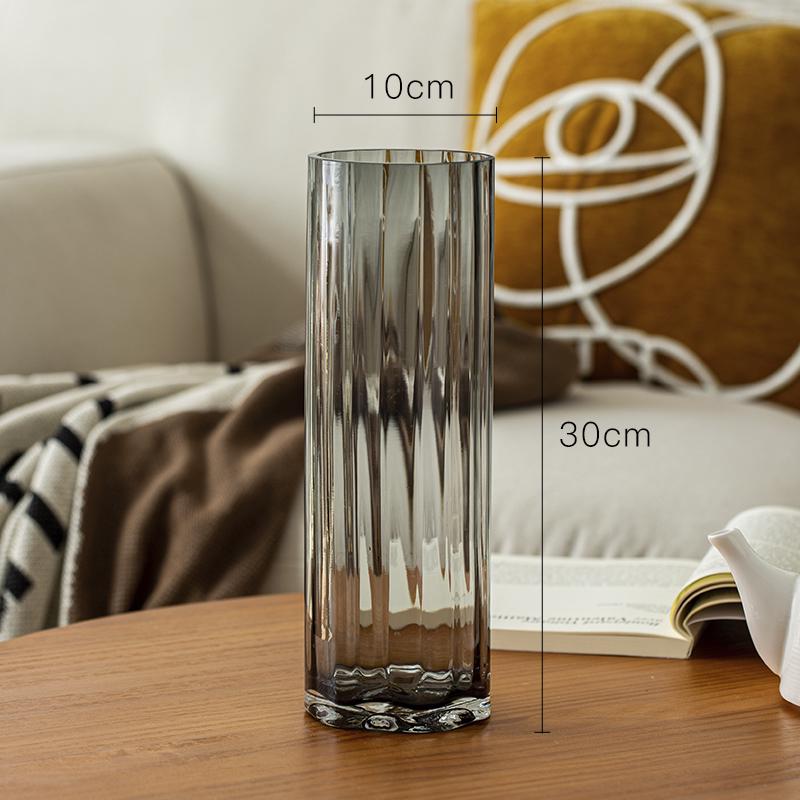 Elegant Small Glass Vase for Fresh Flowers - Perfect for Living Room or Dining Table Decor