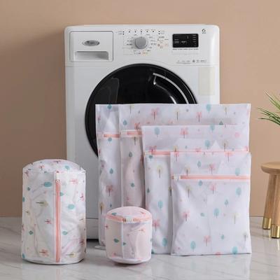 Productos de lavandería – Bolsas de ropa y cestas