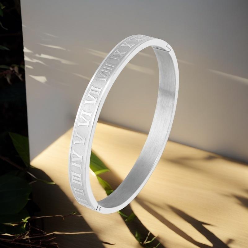 Bracelet Girls Niche Titanium Steel Jewelry Premium Sense Ins Wind Nail Opening Jewelry