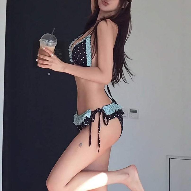 European And American Sexy Bikini Two-Piece Suit Polka Dot Contrasting Color Ruffle Edge Splicing Lace-Up Backless Swimsuit Women