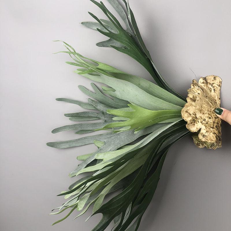 New Artificial Deer Antler Leaves Pteridophyte Artificial Flower Succulents Plants for Home Wedding Outdoor Floor Decoration