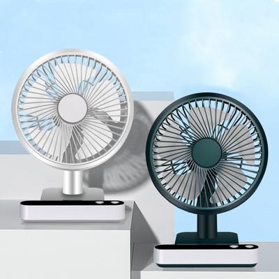 Tragbarer elektrischer Mini-USB-Ventilator, intelligenter wiederaufladbarer 4-Gang-Luftkühler mit einstellbarer Geräuschentwicklung für Reisen im Büro und Haushalt
