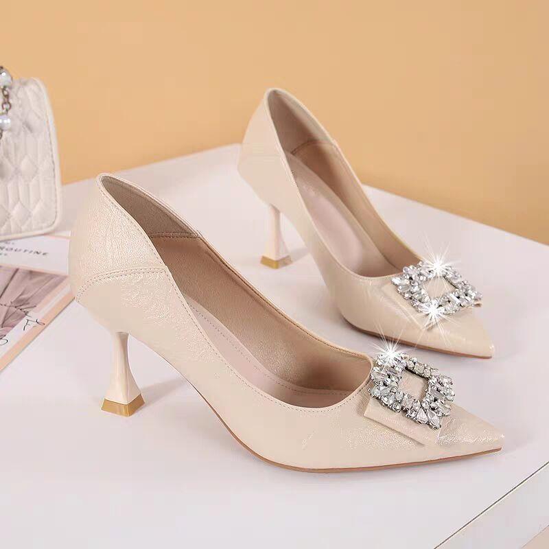 

Весна и лето Французский бант Черные туфли на высоком каблуке Женский темперамент Одиночные туфли Женщины 41 бежевый