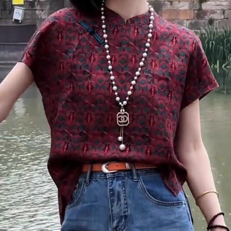 

Summer buckle short-sleeved temperament high-end shirt new thin white top retro T-shirt women 3XL (138-75kg recommended)