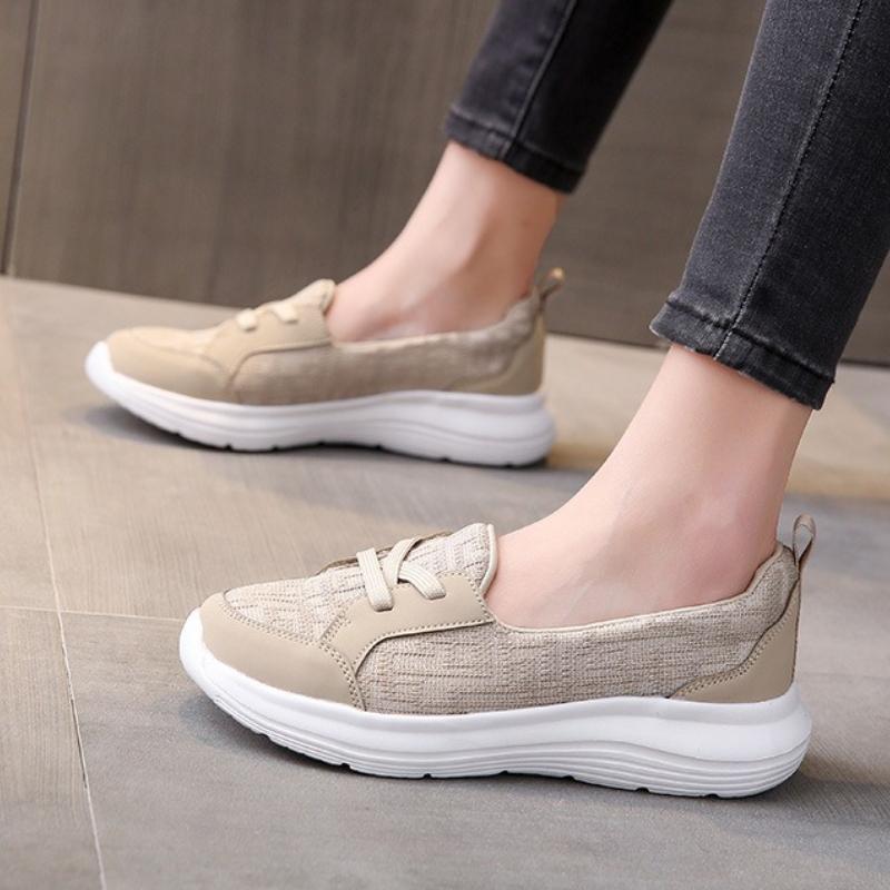 Women Light Flats Breathable Casual Walking Shoes Elegant Mother Shoes Slip-on Loafers