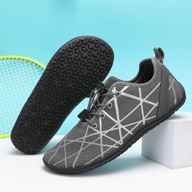 New Outdoor Canyoning Shoes Couples Yoga Fitness Shoes Beach Swimming Wading Shoes Hiking Mountaineering Five-Toe Shoes
