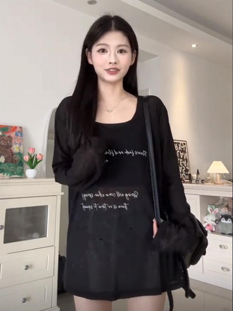 Black Thin Threaded Bamboo Long-Sleeve T-Shirt with Letter Print