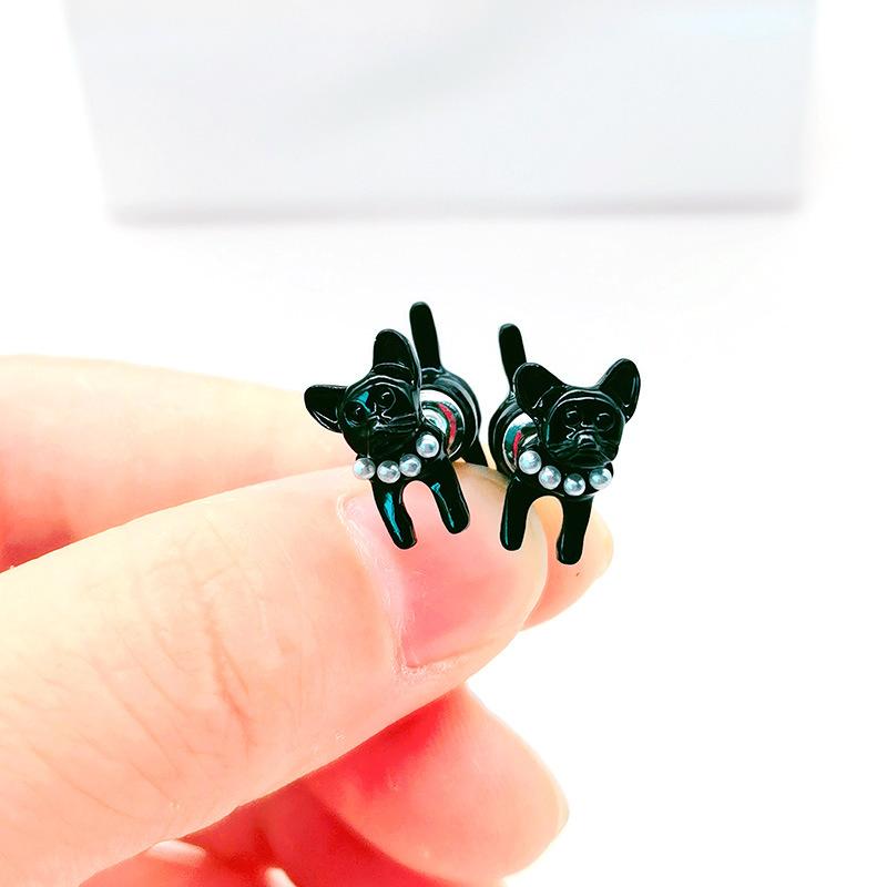 

Новые милые серьги-пуссеты в виде мультяшных котят-эльфов, простой дизайн, геометрические серьги в наличии