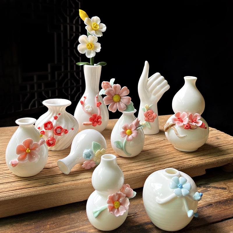 Handcrafted Ceramic Mini Vase for Fresh Flowers - Colorful Desktop Ornaments