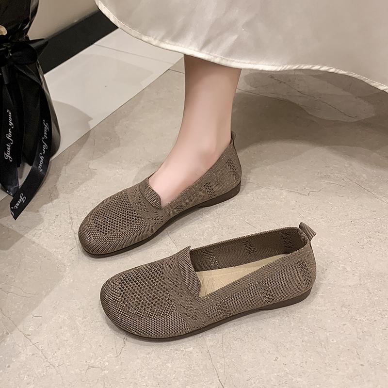 New Mesh Breathable Sneakers Women Breathable Light Slip On Flat Casual Shoes Ladies Loafers Socks Shoes Women Zapatillas Mujer