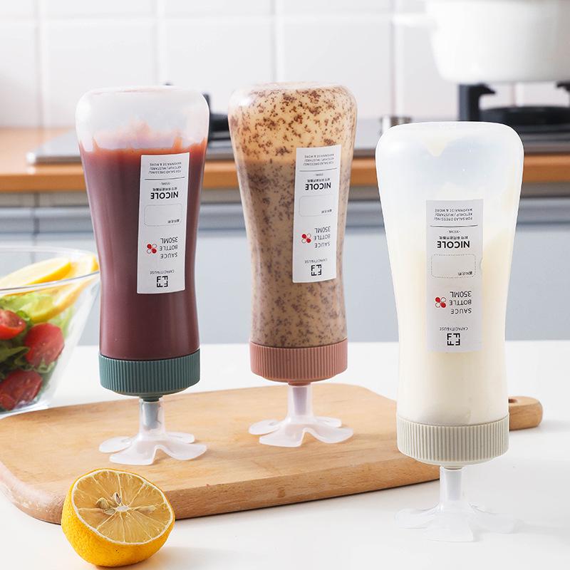 

Food Grade Five-Hole Squeeze Bottle for Salad, Tomato, Honey, Oyster Sauce - Household Condiment Dispenser Single-hole