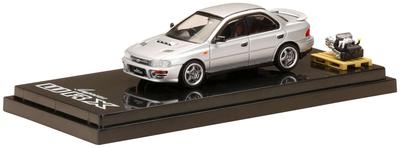 HJ64 Maßstab Subaru Impreza WRX 1992 mit Motor-Display-Licht Silberfarbenes Modell 1/64 (GC8) Modell, Metallic, (HJ642013AS)