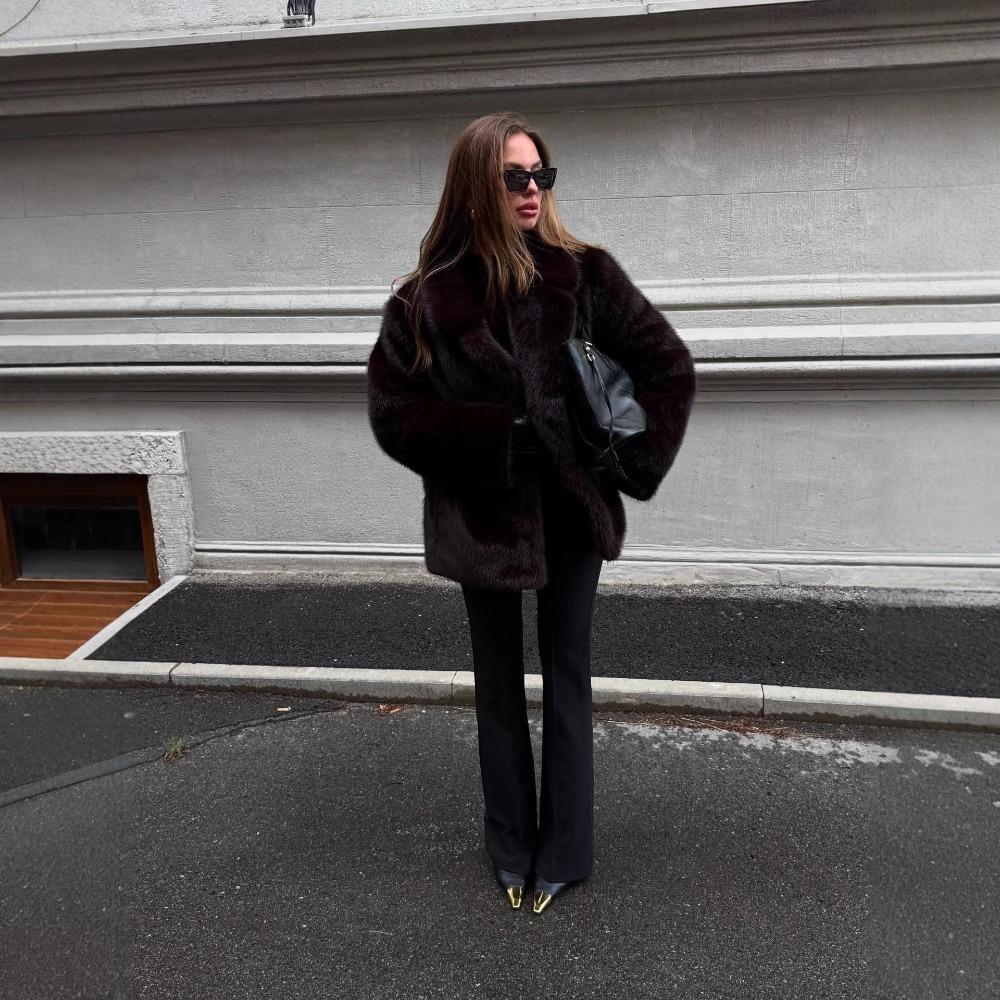 Women's Turn Down Collar Long Sleeve Faux Fox Fur Coat Loose Fit Commuter Style Furry Overcoat