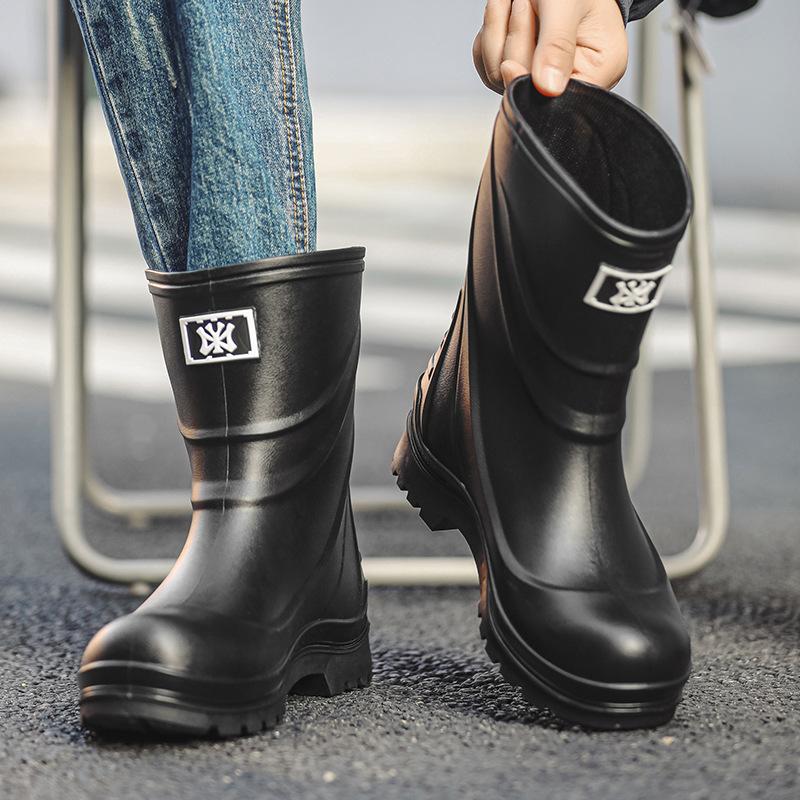 

Модная универсальная мужская дождевая обувь водонепроницаемая и нескользящая короткие резиновые сапоги износостойкая рыбалка ловля моря автомойка забродная обувь мужчины 39 чёрный