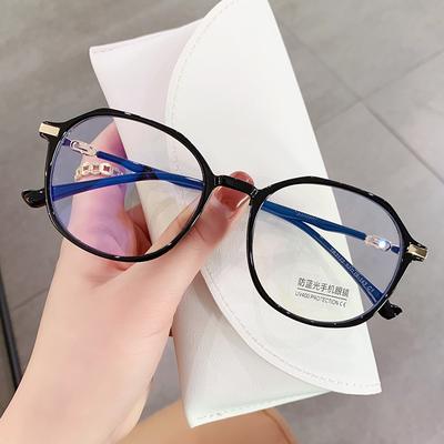 Brillen & Accessoires – Lese- & Computerbrillen