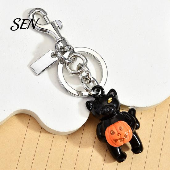 Metal Key Holder Halloween Cat Holding Pumpkin Keychain, Car Party Favor Ring Holder, Backpack Handbag Hanging Decorative Accessory