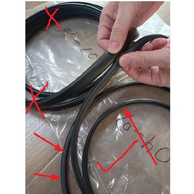 Sunroof Window Rubber Seal Shell for Ford Focus 2005-2006 Roof Glass Protective Rubber Seal Weatherstrip Shell XS41A502K67AA