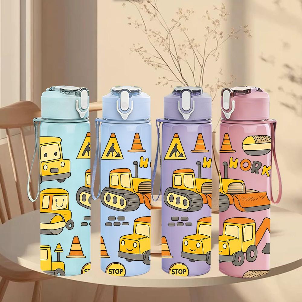 1PC Construction Truck Pattern 750ml Color Plastic Sports Water Bottle Leakproof Flip Straw Lid Suitable for Sports Office Home Use