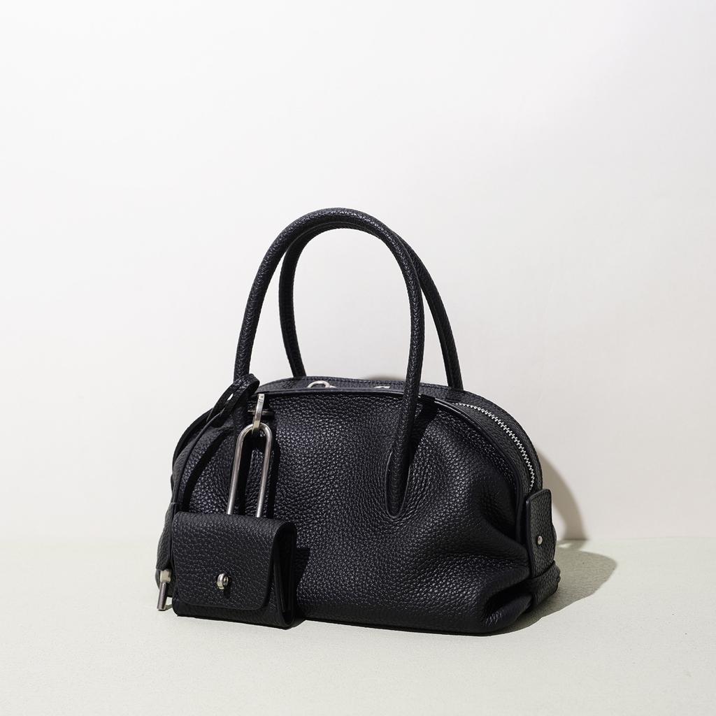 Korean Niche Fashion Boston Bag Women's Simple Shoulder Messenger Bag High-end Light Luxury Portable Bowling Bag