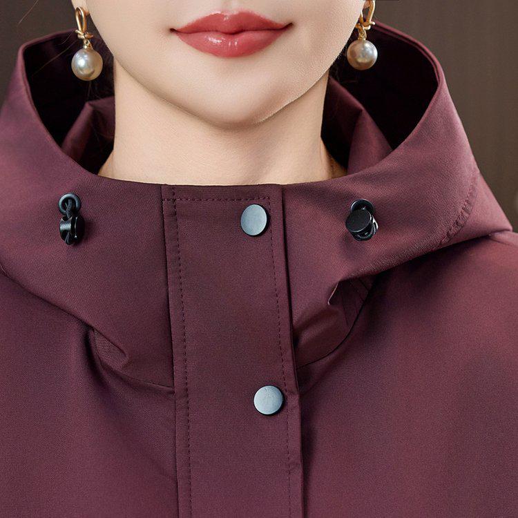 Stylish Spring Windbreaker for Middle-Aged Women - Lightweight, Fashionable, Large Size Jacket for Spring and Autumn