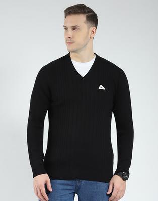 Men's Wool Full Sleeves V Neck Sweater