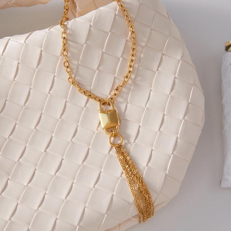 Delicate Tassels Detail Lock Charm Necklace Adding Movement and Graces Adjustable Fit Feminine Elegances Clavicle Chain
