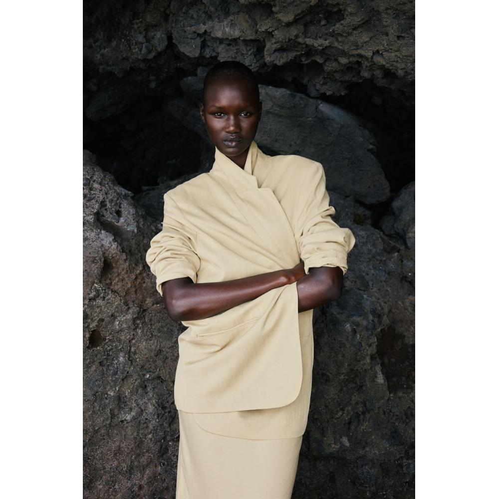 

Куртка оверсайз HM светло-пыльно-желтая