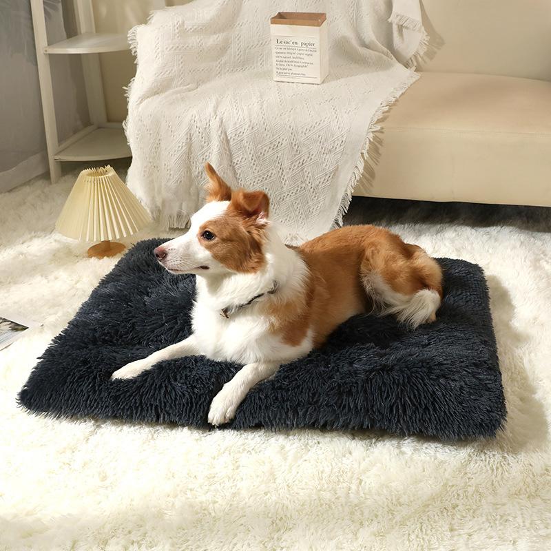 Cat litter, kennel, pet supplies, dog mat, plush winter warm sleeping pet mat, dog bed
