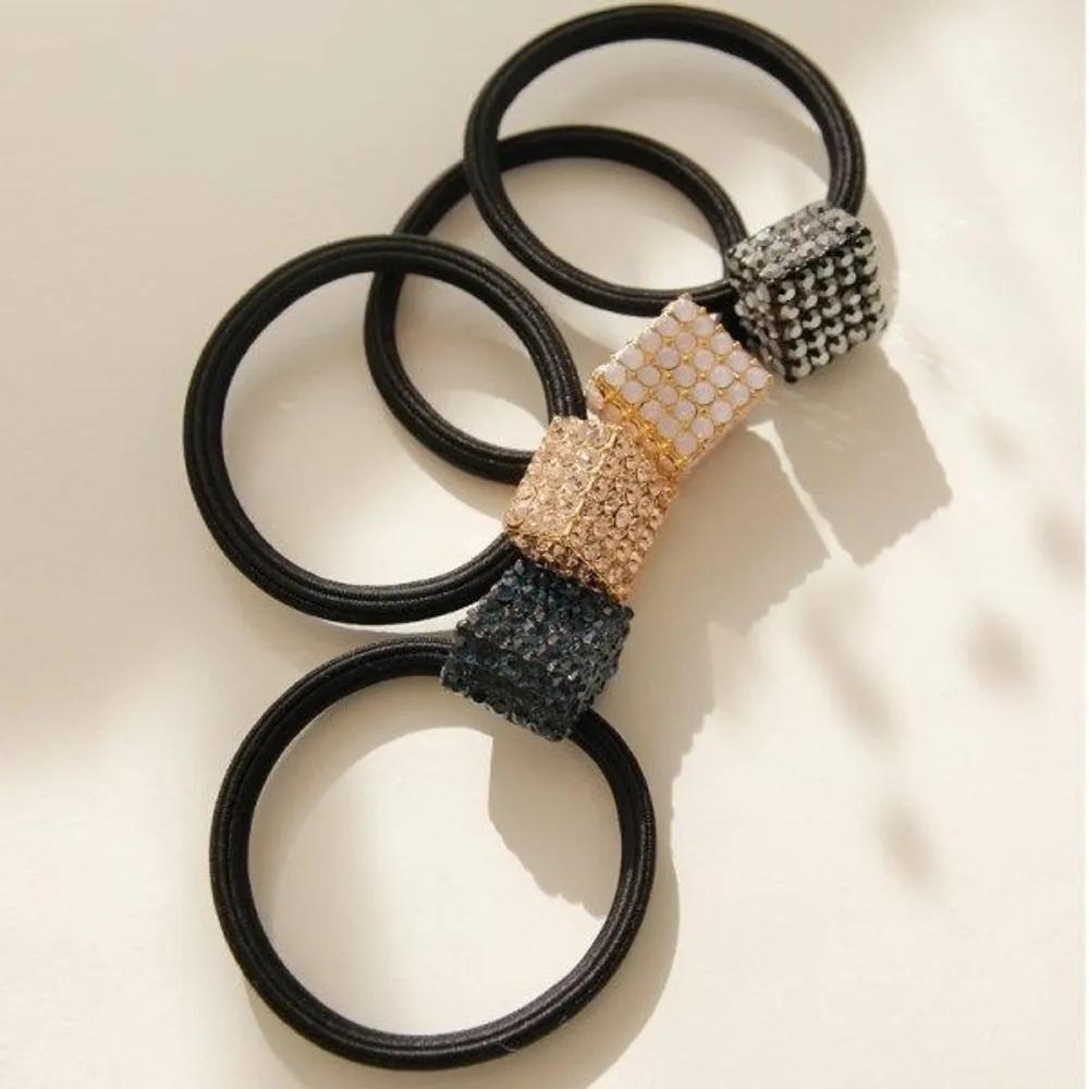 J Lauren Square Crystal Hair Tie H01100