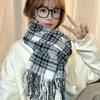 Luochi Korean-Style Retro Plaid Scarf: Warm, Versatile, and Stylish Shawl for Women, Perfect for Autumn/Winter.