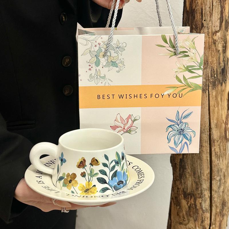 Retro light luxury daffodil coffee cup and saucer set original gift girls afternoon tea ceramic cup souvenir gift box