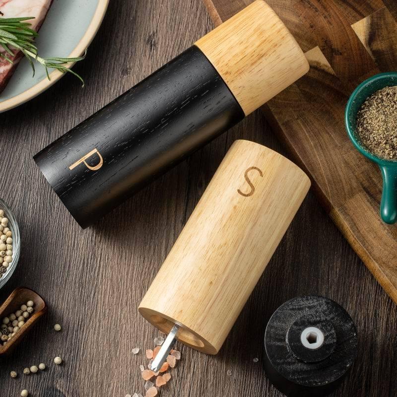 Oak Pepper Grinder Kitchen Home Seasoning bottle Wood Vintage Creative Black peppercorns Grinder manual