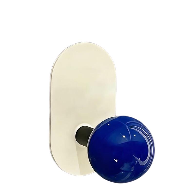 Dopamine Adhesive Hooks