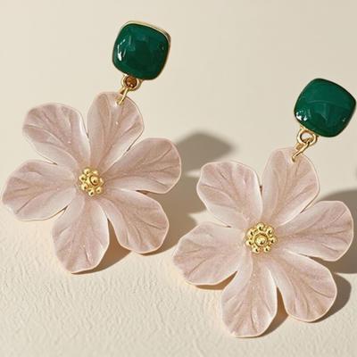 White Flower Earrings For Women, Niche Design High-End Earrings, Fresh Temperament Versatile Earrings