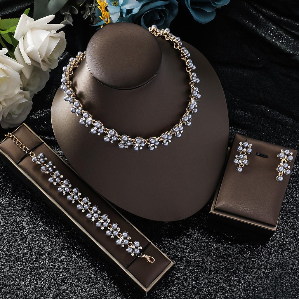 Geometric Diamond-Set Pearl Necklace Women'S Three-Piece French Temperament High-End Clavicle Chain Niche Temperament Jewelry