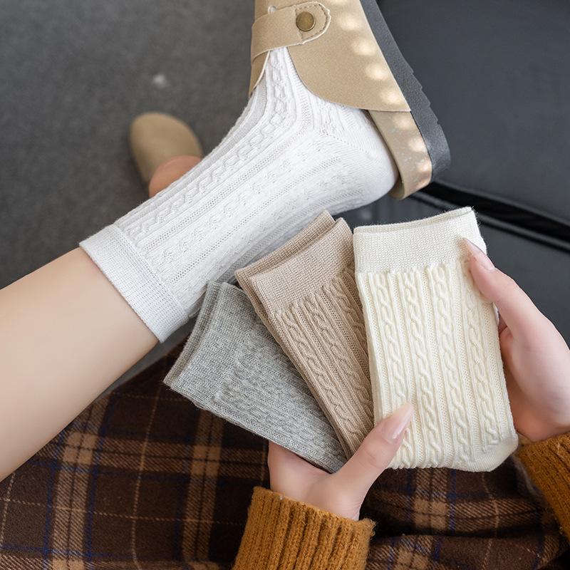 Women's Knitted Knitted Knitted Cotton Mid-calf Socks, Trendy, Versatile, Retro, Versatile and Warm Pile Socks
