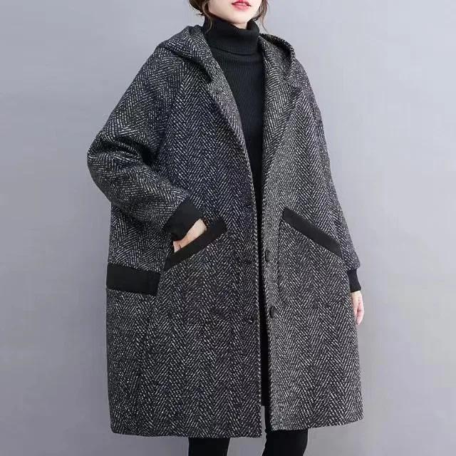Plus Size Women's Winter Korean Loose Cocoon Coat with Hood Fashionable Thickened Fleece Outerwear Polyester Fiber
