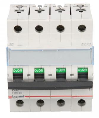 Electronic Circuit Components – Circuit Breakers
