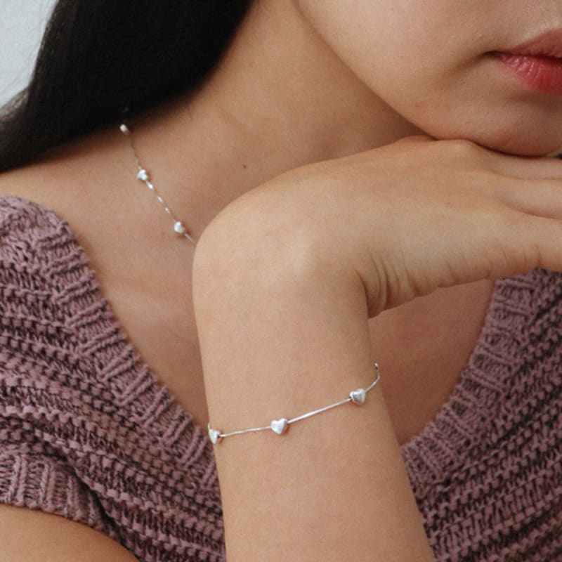 Less Is More Silver Heart Chain Bracelet