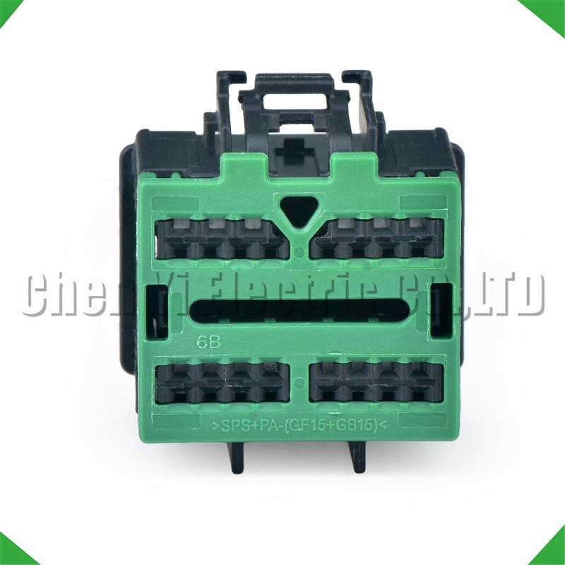 30 Pin Automotive Connectors central control Wire harness Plug 33268470